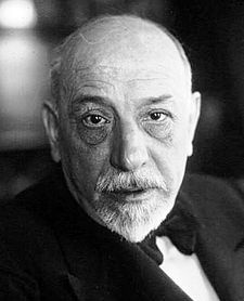 225px-Luigi_Pirandello_1932