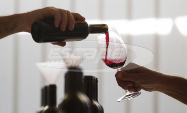 Καταργείται ο Ειδικός Φόρος Κατανάλωσης στο κρασί