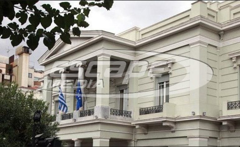 Συνολική λύση για τις συμβάσεις εργασίας στο Δημόσιο προαναγγέλλει το υπουργείο Εσωτερικών