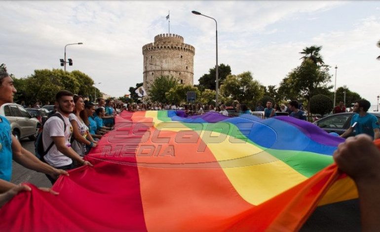 Η Νεολαία ΣΥΡΙΖΑ «εμπνέει» το υπουργείο Παιδείας για τα νέα σεξουαλικά ήθη στα σχολεία