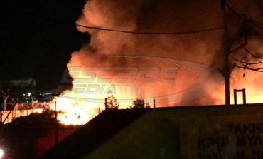 Φωτιά και εκρήξεις σε αποθήκη ελαστικών - Κόλαση πυρός στον Ταύρο!