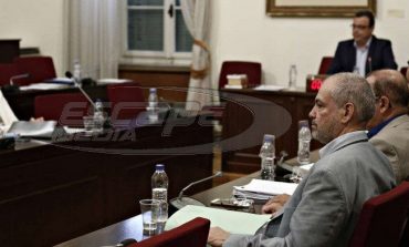 Οι βουλευτές του ΣΥΡΙΖΑ δεν βρήκαν καμιά ευθύνη πολιτικού προσώπου για τα τα «θαλασσοδάνεια» στα ΜΜΕ και στα κόμματα.
