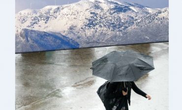 Συγχαρητήρια Σκουρλέτη στον εαυτό του για την αντιμετώπιση της κακοκαιρίας