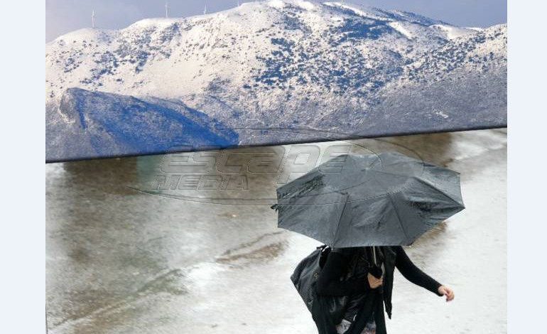 Συγχαρητήρια Σκουρλέτη στον εαυτό του για την αντιμετώπιση της κακοκαιρίας