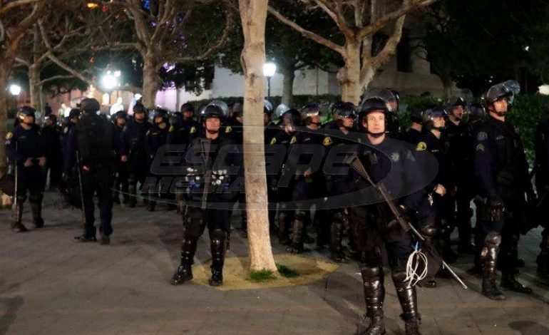 Μπέρκλεϊ: Πεδίο μάχης το Πανεπιστήμιo για την ομιλία του Μίλωνα Γιαννόπουλου