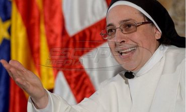 Μοναχή υποστηρίζει ότι η Παναγιά δεν ήταν παρθένα και προκαλεί σάλο στην Καθολική Εκκλησία