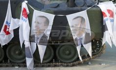 Cumhuriyet: «Παράλληλο στρατό» ετοιμάζει ο Ερντογάν