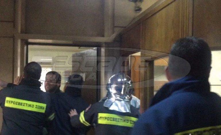 Μπάχαλο με τους πυροσβέστες! Τόσκας και Γενικό Λογιστήριο του Κράτους λένε τα δικά τους