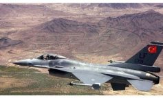 Τουρκικά αεροπλάνα βομβάρδισαν τα δικά τους στρατεύματα στη βόρεια Συρία