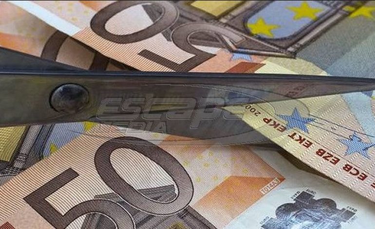 Οι Έλληνες τρέμουν το κούρεμα καταθέσεων