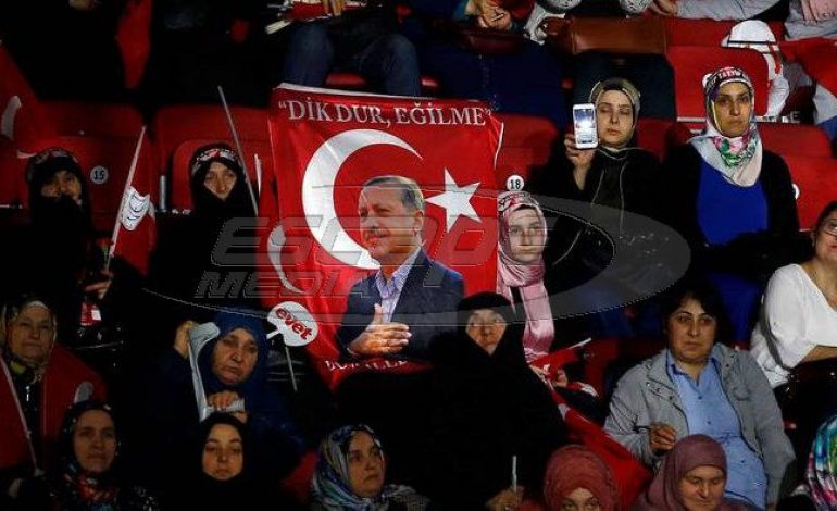 Spiegel: Γιατί η Τουρκία δεν ζητά πλέον την κατάργηση της συμφωνίας για το προσφυγικό