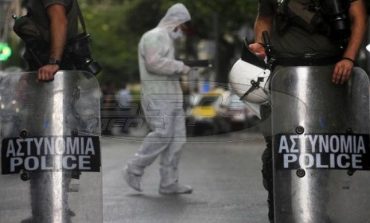 Αναζητούν ακόμα οκτώ πακέτα-βόμβες
