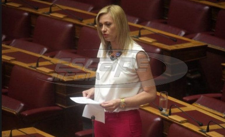 Η Ραχήλ Μακρή ανακοίνωσε νέο κόμμα