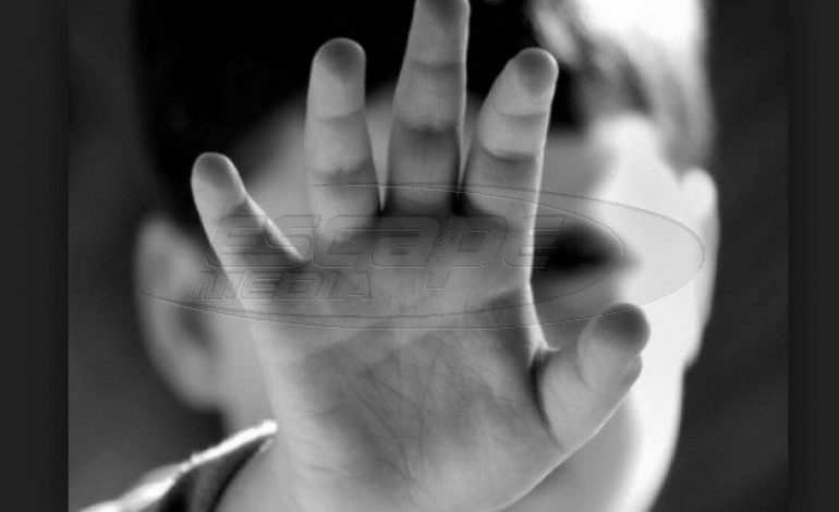 Νομοθετική παρέμβαση για την υιοθεσία την ώρα που τα εγκαταλελειμμένα παιδιά ανέρχονται σε 2.000