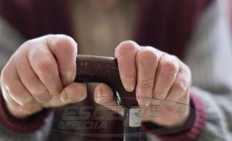 Ενιαίο Δίκτυο Συνταξιούχων: Χάθηκαν 50 δισ. ευρώ σε επτά χρόνια από 23 μειώσεις συντάξεων