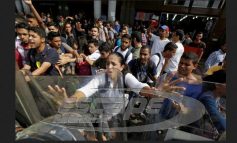 Βενεζουέλα: Ο Μαδούρο πήρε πίσω το πραξικόπημα