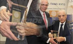Στον Παύλο Γιαννακόπουλο το ειδικό βραβείο του Φαρμακευτικού Συλλόγου Αττικής