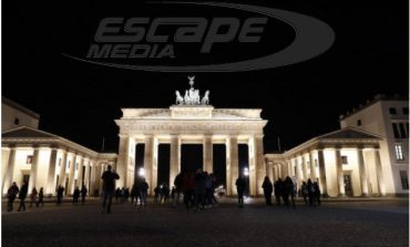 Αγία Πετρούπολη: Οργή για την "φωτεινή" πύλη του Βραδεμβούργου!