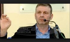 «Οργισμένοι» δημότες της Στυλίδας θέλουν δημοψήφισμα για τους πρόσφυγες – Τι είπε ο Γκλέτσος
