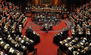 Ιταλία: Το κοινοβούλιο αποφάσισε την επιτάχυνση των διαδικασιών ασύλου και απέλασης μεταναστών
