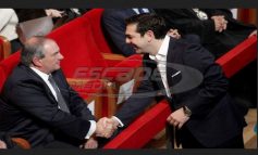 Τι συμβαίνει με Καραμανλή και Τσίπρα;