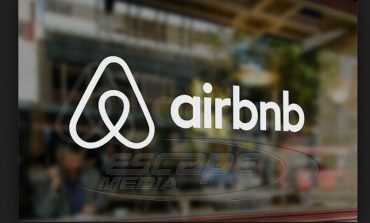 Τέλος διανυκτέρευσης, σύστημα Airbnb, απολύσεις σε ιδιωτικά σχολεία
