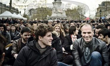 Ο Βαρουφάκης μιλάει για τον Μακρόν και ζητά να τον ψηφίσουν