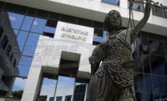 «ΣΦΑΛΙΑΡΑ» ΤΟΥ ΕΛΕΓΚΤΙΚΟΥ ΣΥΝΕΔΡΙΟΥ ΣΤΑ ΜΝΗΜΟΝΙΑΚΑ ΜΕΤΡΑ – Ασυμφωνία για τις περικοπές σε κύριες και επικουρικές συντάξεις