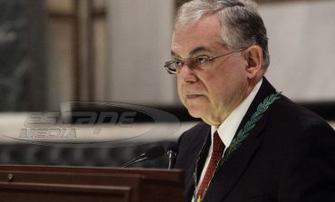 Σε χειρουργικό καθαρισμό θα υποβληθεί  ο Λουκάς Παπαδήμος