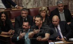 Τι γράφει η απόρρητη έκθεση του φρούραρχου για την «μαύρη» ημέρα της Βουλής