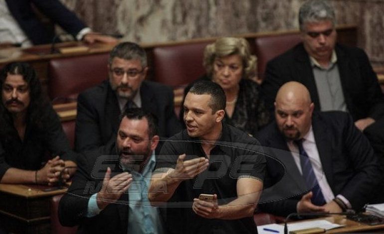 Τι γράφει η απόρρητη έκθεση του φρούραρχου για την «μαύρη» ημέρα της Βουλής