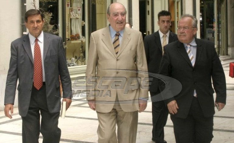 Ο πιστός Μανούσος, η εξ απορρήτων βαφτισιμιά, το άλλο του μισό – Οι έμπιστοι άνθρωποι του Προέδρου… Μητσοτάκη