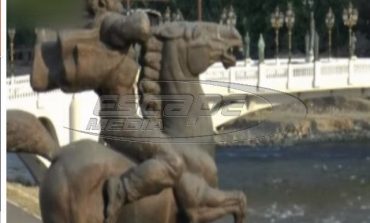 Σκόπια: Απεταξάμην τον Μεγάλο Αλέξανδρο! Ρίχνουν τα αγάλματα του - Τέλος στο "εθνικιστικό κιτς"