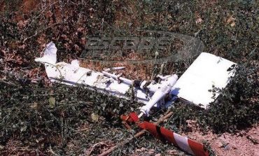 Δύο νεκροί και ένας τραυματίας από την πτώση ψεκαστικού ελικοπτέρου στον Σχινιά