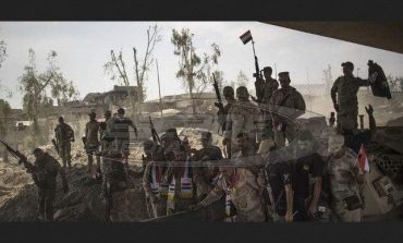 Γαλλία: Ο Μακρόν αποθεώνει τις δυνάμεις που απελευθέρωσαν τη Μοσούλη από το ISIS