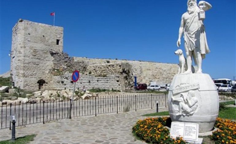 Τουρκία: Ζητούν την απομάκρυνση αγάλματος του Διογένη από τη Σινώπη