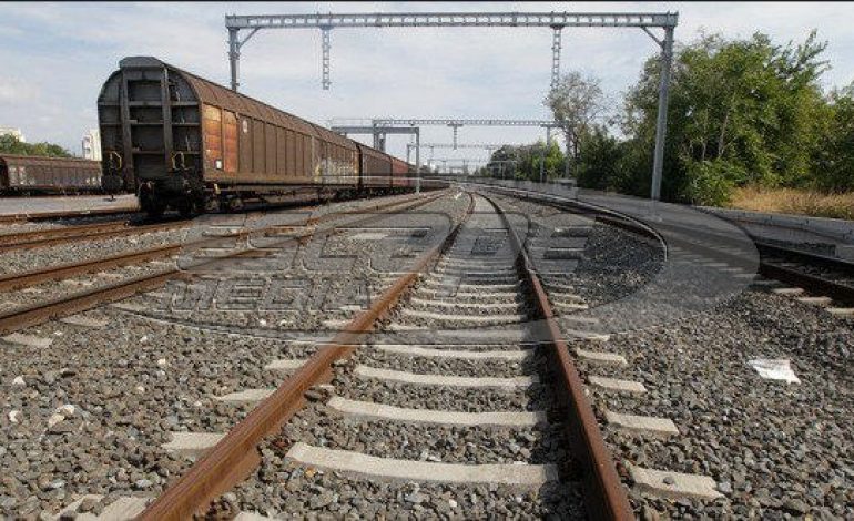 Η κυβέρνηση «καθαρίζει» την ΤΡΑΙΝΟΣΕ, φορτώνοντας τα χρέη στο Δημόσιο!