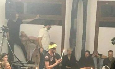 ΑΥΤΟ ΤΟ ΑΙΣΧΟΣ ΧΡΗΜΑΤΟΔΟΤΗΘΗΚΕ ΑΠΟ ΤΟ ΥΠ. ΠΟΛΙΤΙΣΜΟΥ! «Καλλιτέχνες» εβαζαν κεριά στον κ@…. τους