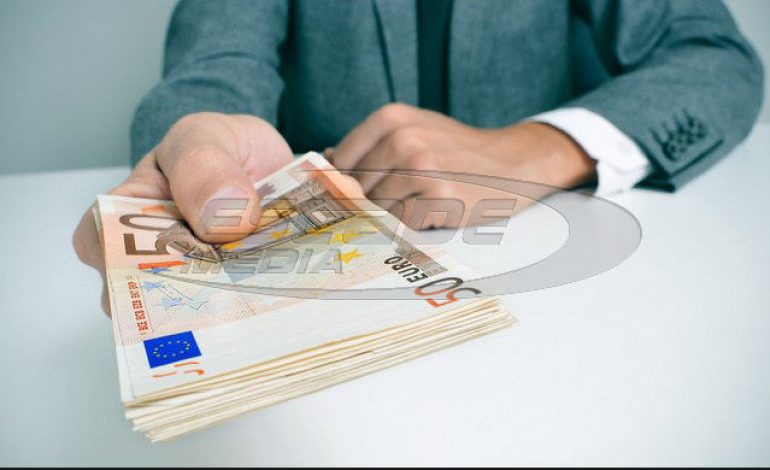 Αύξηση των κατώτερων μισθών στην Ε.Ε. ζητά η Συνομοσπονδία Συνδικάτων