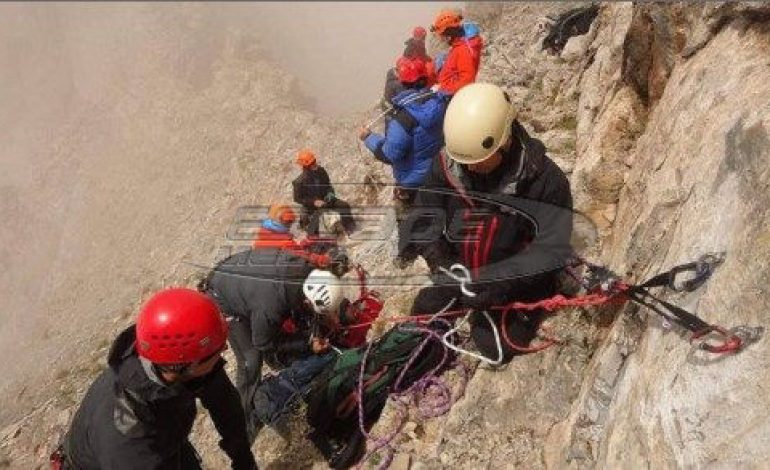 Τραγωδία στον Ολυμπο: Νεκρός ο ορειβάτης που ανασύρθηκε από χαράδρα 200 μέτρων