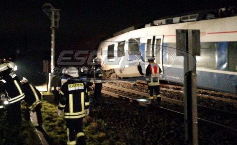 Σκηνές τρόμου στη Γερμανία: Σύγκρουση τρένων με 50 τραυματίες κοντά στο Ντίσελντορφ