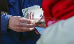 Πρόταση για αύξηση 10% του κατώτατου μισθού από το ΚΕΠΕ