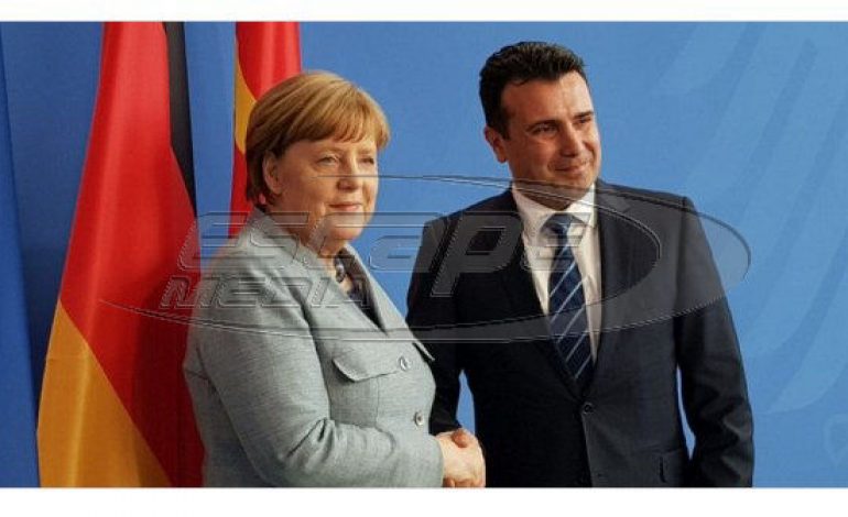 Εξευτελισμός της Ελλάδας από την Μέρκελ: «Kαλωσορίζω τον Μακεδόνα πρωθυπουργό» είπε στον Σκοπιανό!
