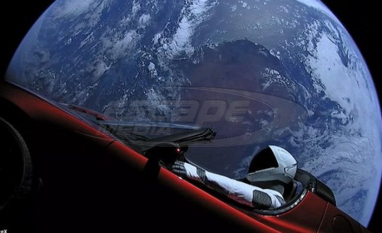 Απογείωσαν ένα σπορ αυτοκίνητο στο διάστημα και οι πρώτες εικόνες εντυπωσιάζουν-Δείτε φωτογραφίες live βίντεο