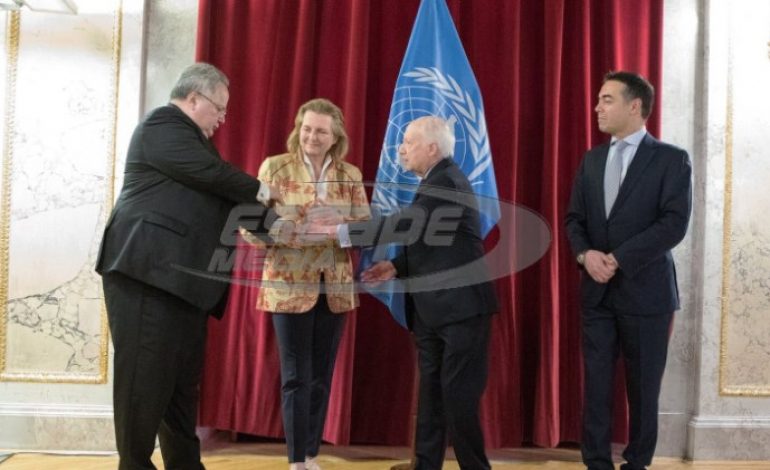 Ξεκάθαρες απαντήσεις ζήτησε ο Νίμιτς – Νέα συνάντηση αμέσως μετά το Πάσχα για το Σκοπιανό