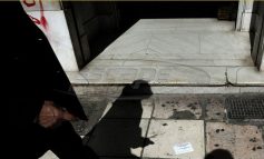 "Ντου" Ρουβίκωνα στο σπίτι της πρέσβεως Αυστρίας με 10 μοτοσικλέτες