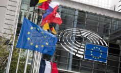 Συμφωνία με «180» για το ονοματολογικό με την ΠΓΔΜ θέλουν οι Βρυξέλλες