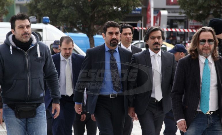 Τουρκία σε Ελλάδα: «Πιάστε από τα αυτιά» τους Τούρκους αξιωματικούς και παραδώστε τους