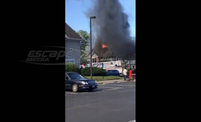 ΗΠΑ: Ελικόπτερο κατέπεσε σε κτίριο στη Βιρτζίνια, ένας νεκρός