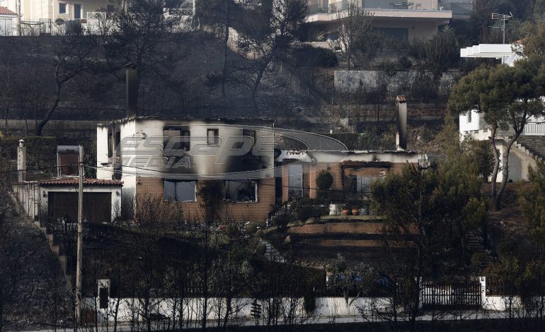 Επίσημα 25 αγνοούμενοι και 91 νεκροί από την φωτιά, διευκρινίσεις από την Πυροσβεστική